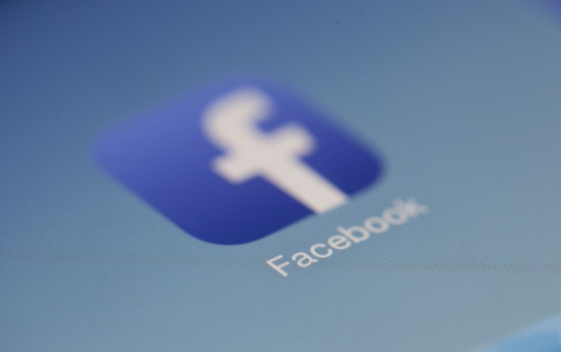 Facebook e i social media aziendali: la corretta gestione e le campagne